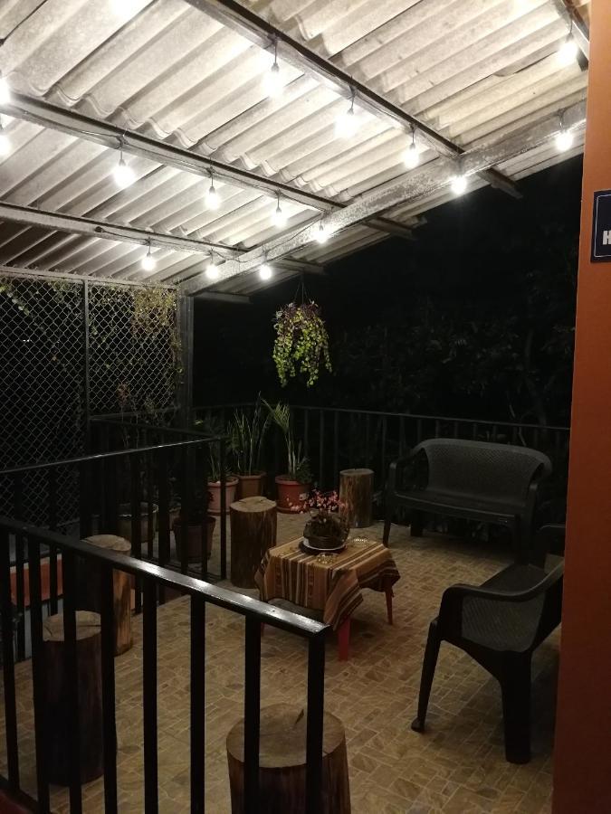Chapelet Hostal Tababela Kültér fotó