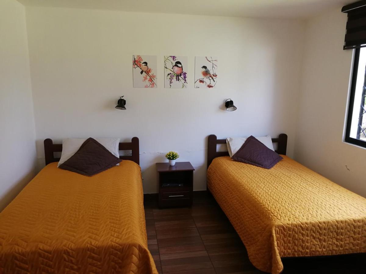 Chapelet Hostal Tababela Kültér fotó