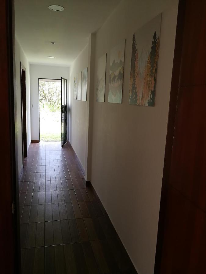 Chapelet Hostal Tababela Kültér fotó