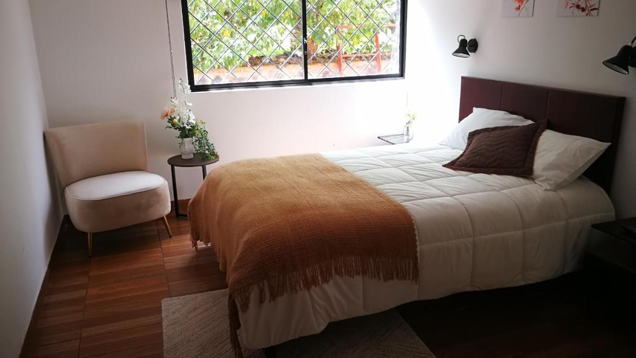 Chapelet Hostal Tababela Kültér fotó