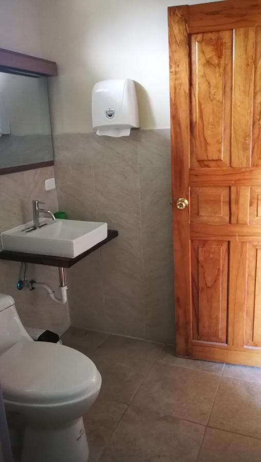 Chapelet Hostal Tababela Kültér fotó