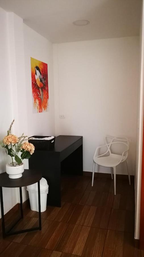 Chapelet Hostal Tababela Kültér fotó