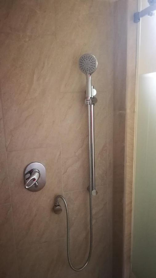 Chapelet Hostal Tababela Kültér fotó