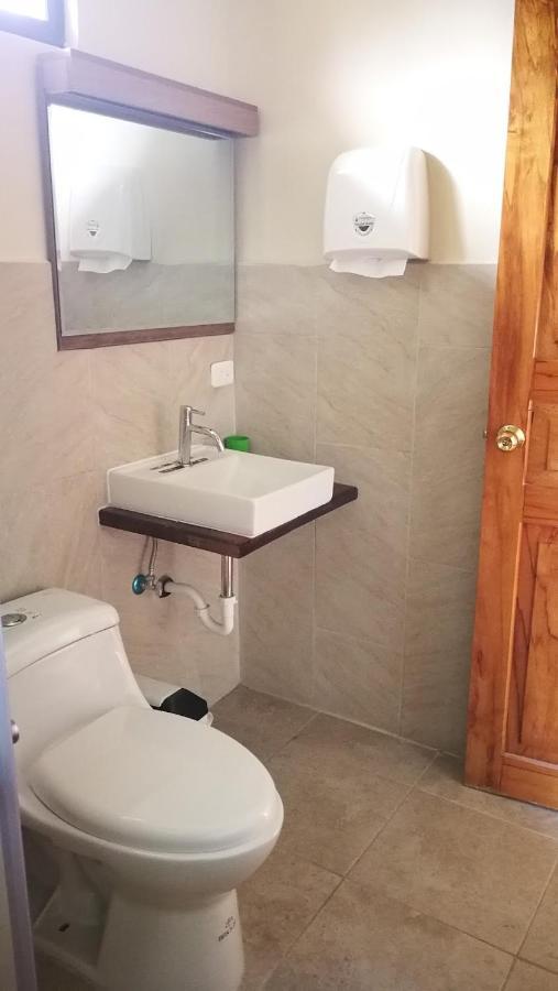 Chapelet Hostal Tababela Kültér fotó