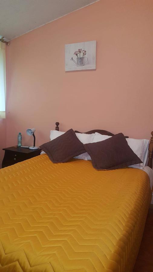 Chapelet Hostal Tababela Kültér fotó