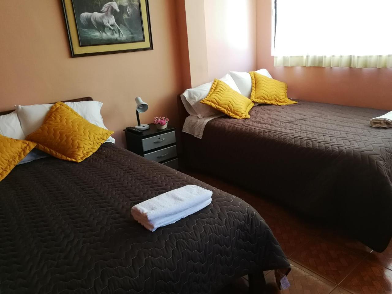 Chapelet Hostal Tababela Kültér fotó
