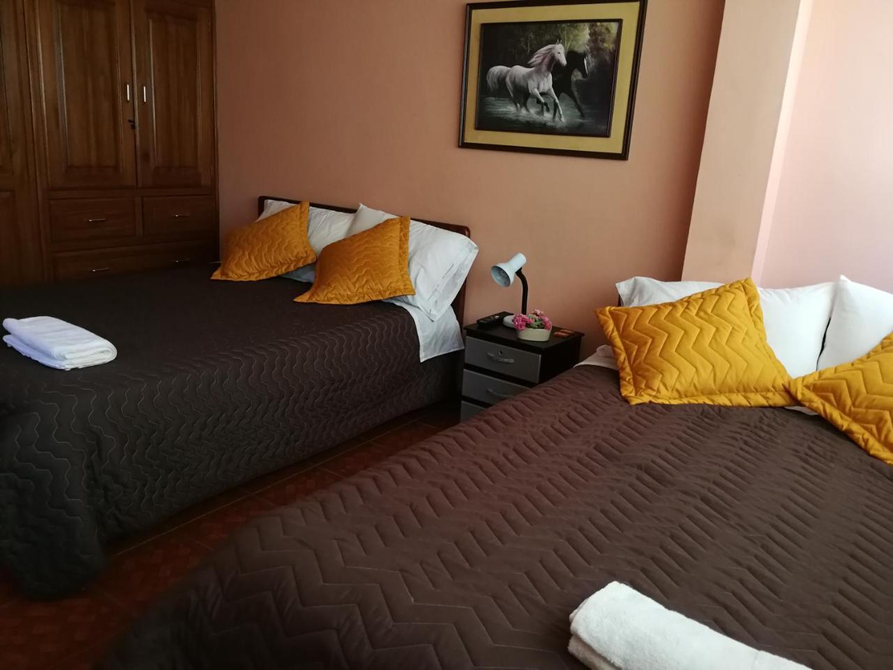 Chapelet Hostal Tababela Kültér fotó